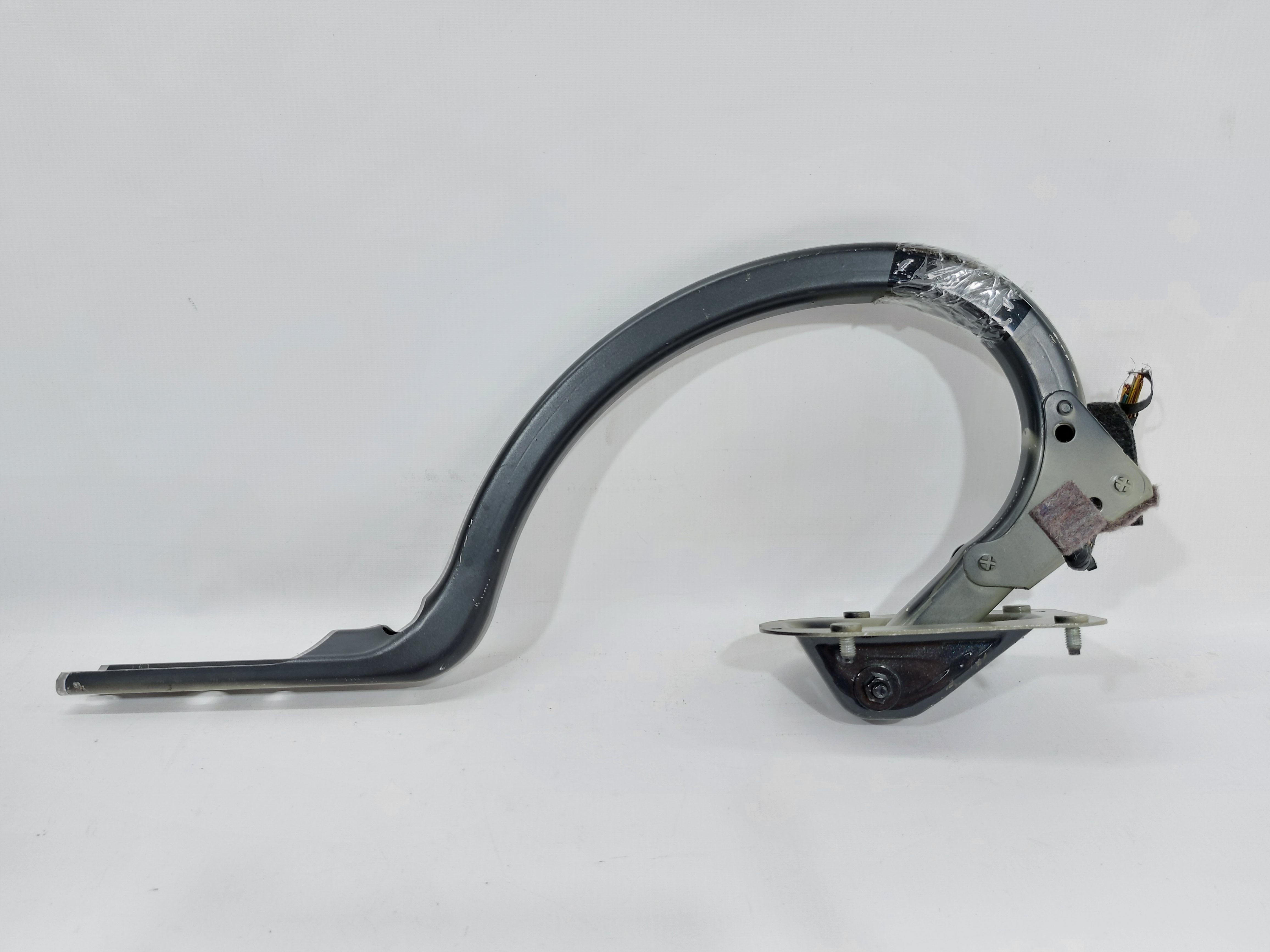 5 series Петля кришки багажника права BMW 5 series 2011-2016 41627204238 BMW 5 series 3