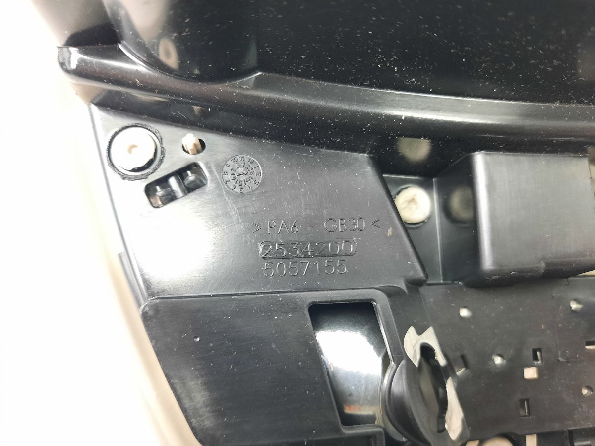 Dart Плафон стельовий передній Dodge Dart 2013-2014 5MW39HDAAB Dodge Dart 9 Dart Плафон стельовий передній Dodge Dart 2013-2014 5MW39HDAAB Dodge Dart 9