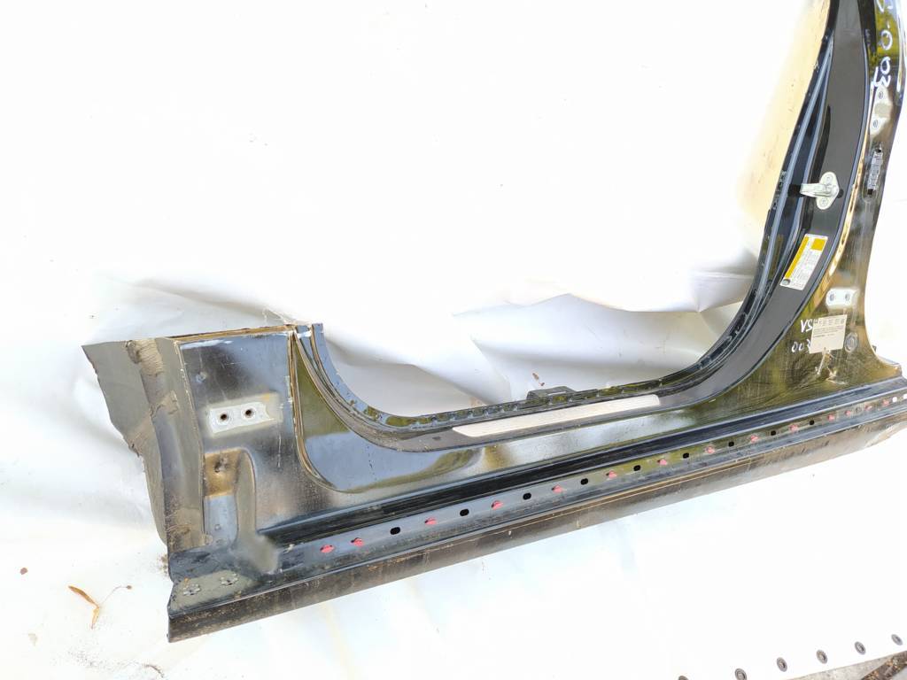 Malibu Центральная стойка левая Chevrolet Malibu 2013-2016 22948849 Chevrolet Malibu 3