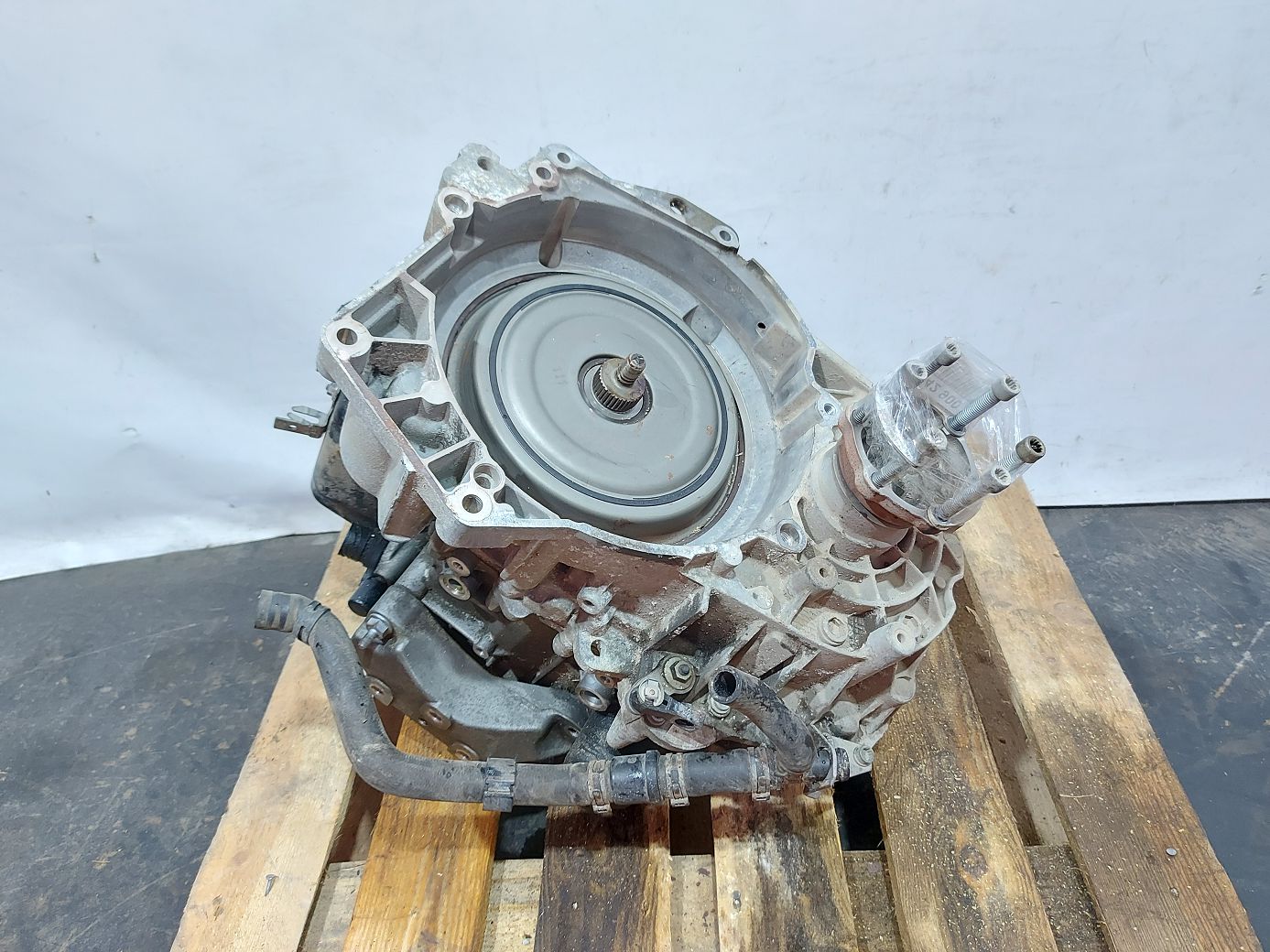 Passat. Коробка АКПП (об'єм двигуна 3,6л) Volkswagen Passat 2012 02E300058B00D Volkswagen Passat