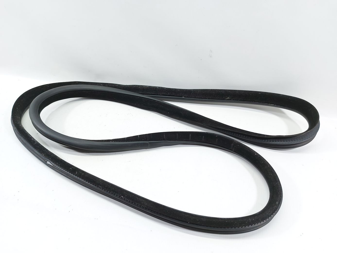 Xf. Ущільнювальна гумка прорізу дверей передньої лев/прав Jaguar XF 2009-2015 C2Z23511 Jaguar XF