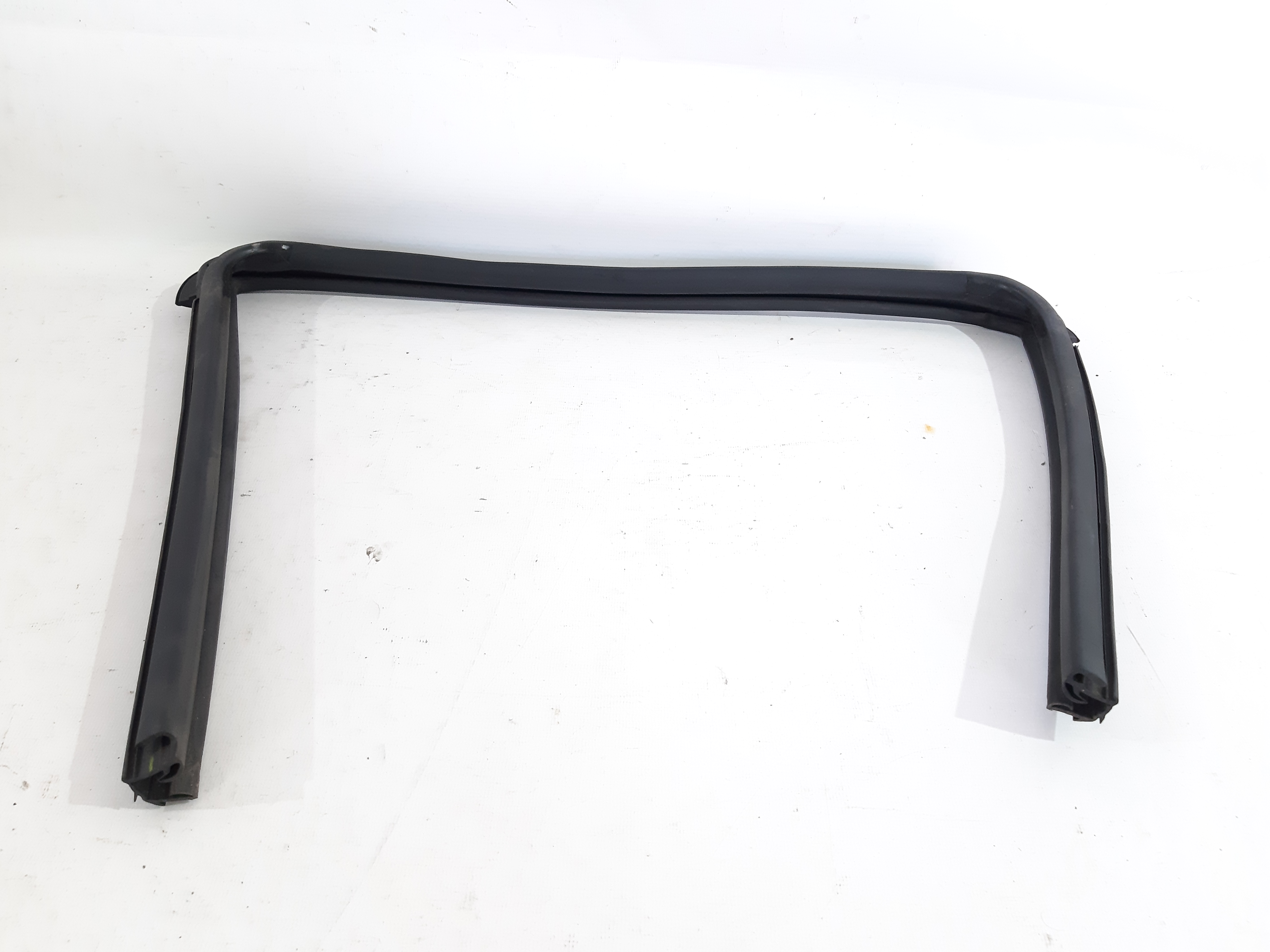 Versa note. Уплотнитель стекла двери задней правой Nissan Versa Note 2014-2019 823303WC0A Nissan Versa Note