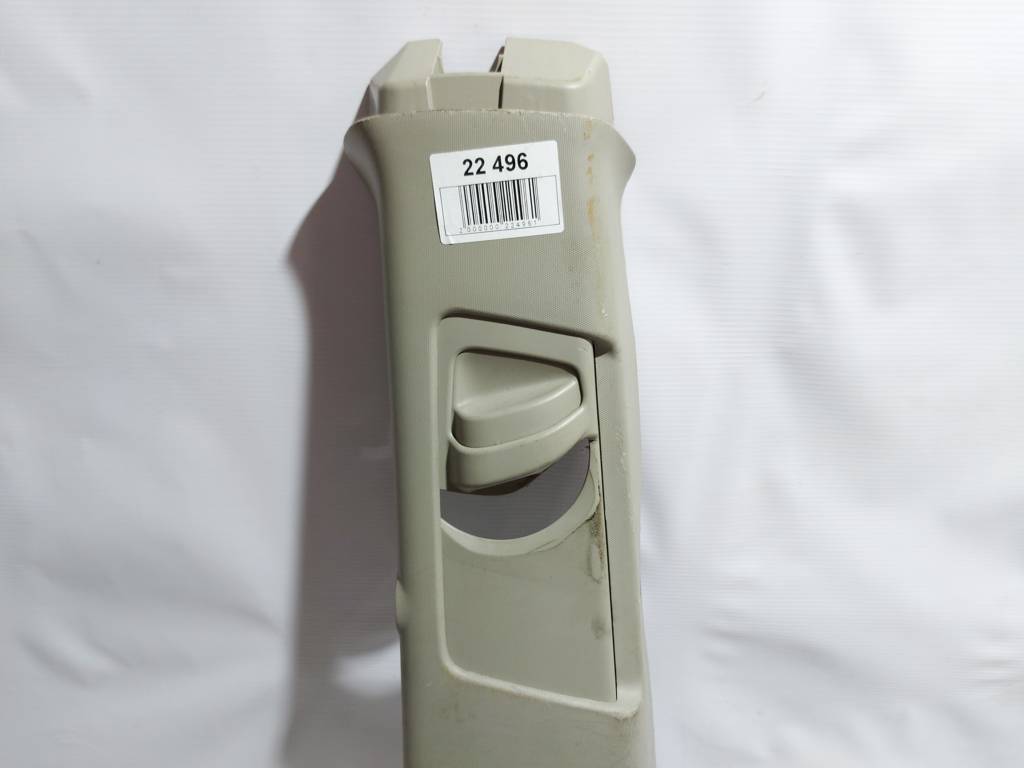 Sienna Обшивка центральної стійки ліва верхня Toyota SIENNA 2015-2020 6241208070B2 Toyota SIENNA 3