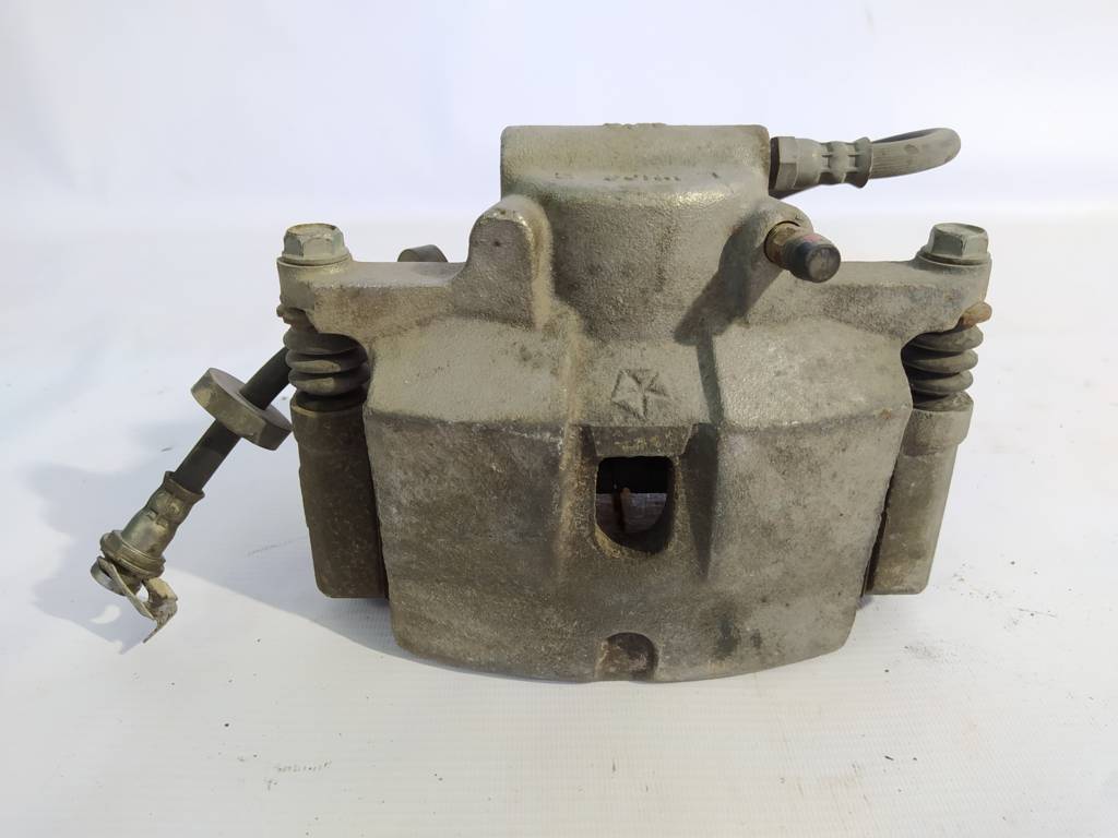 200s Суппорт тормозной передний правый Chrysler 200 S 2015-2017 68225168AC Chrysler 200 S 15