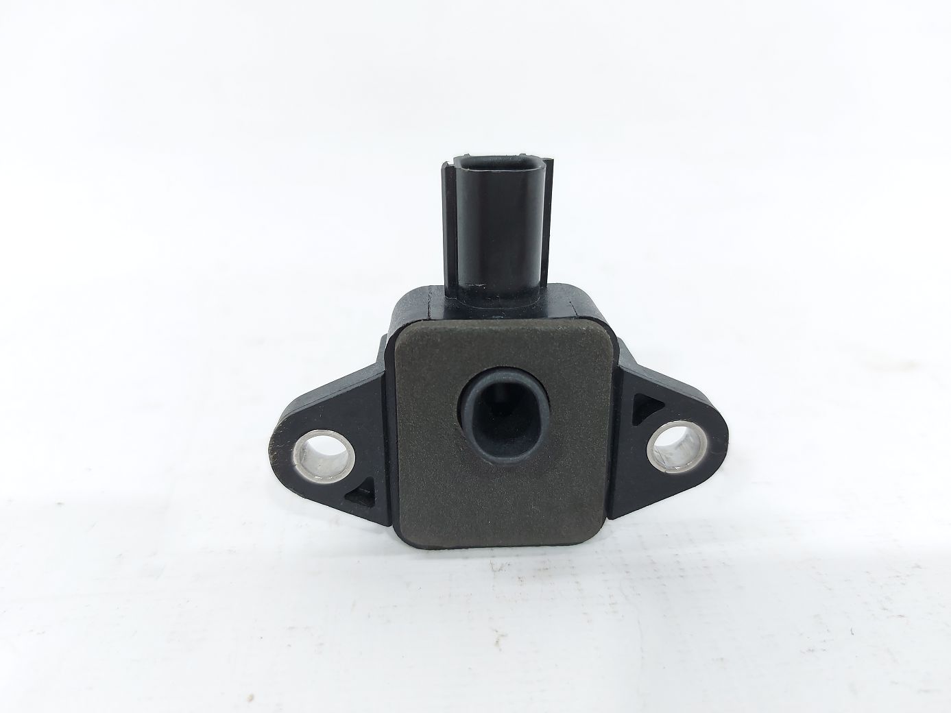 Accent Датчик удару дверей передньої правої Hyundai Accent 2011-2017 959201R200 Hyundai Accent 3