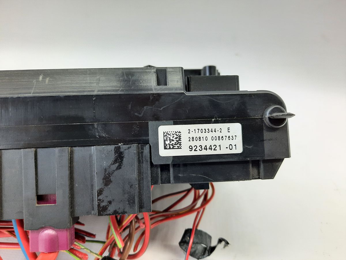 5 series Блок предохранителей за бардачком BMW 5 series 2011 61149234421 BMW 5 series 2