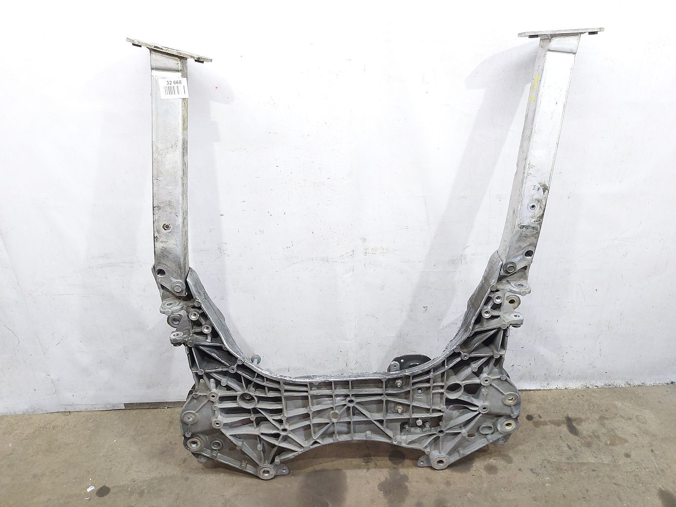 Передній підрамник Chrysler 200 Limited `2015-2017 68080870AE Chrysler 200 Limited 4 Передній підрамник Chrysler 200 Limited `2015-2017 68080870AE Chrysler 200 Limited 4