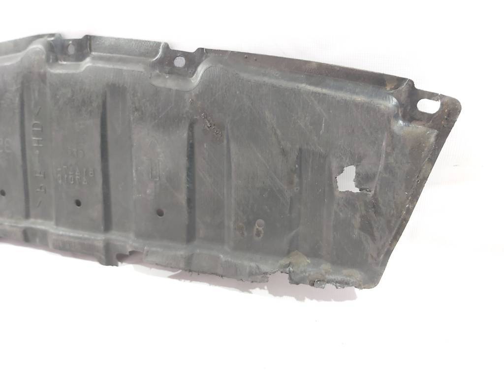 Prius Защита двигателя центральная 5144747010 Toyota Prius 2006-2009 5144747010 Toyota Prius 3