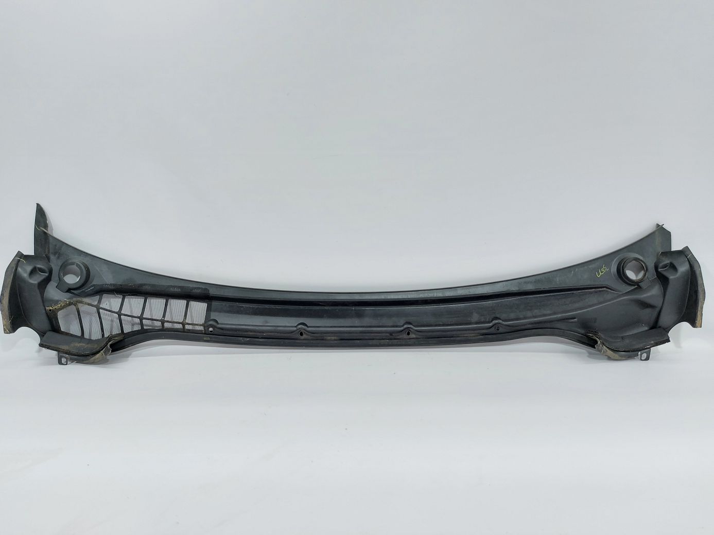 Volt Накладка під лобове скло Chevrolet Volt 2011-2015 22908553 Chevrolet Volt 5