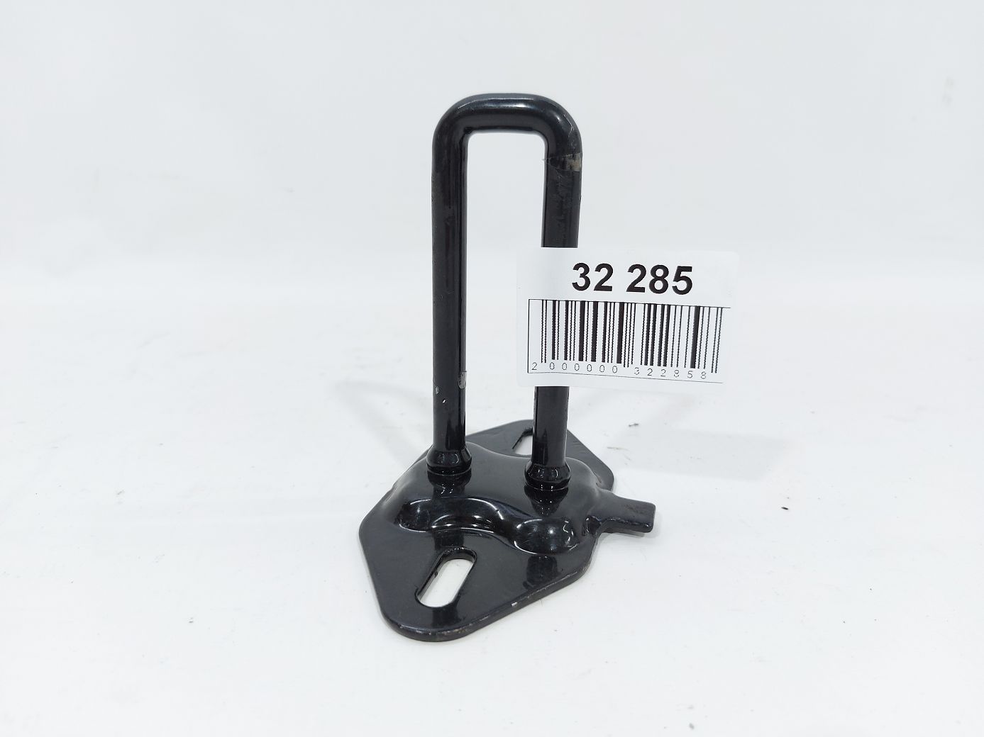 Fiesta sedan Защелка заднего ряда сидений Ford Fiesta sedan 2011-2019 CE8Z5462452B Ford Fiesta sedan 5