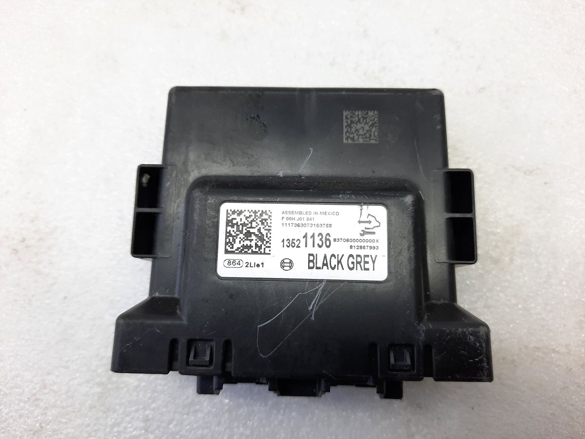 Malibu Блок парктроників Chevrolet Malibu 2018 13521136 Chevrolet Malibu 7 Malibu Блок парктроників Chevrolet Malibu 2018 13521136 Chevrolet Malibu 7