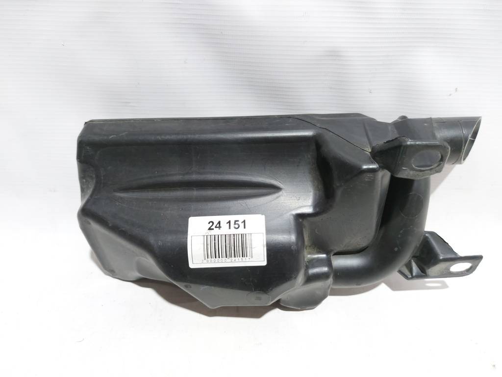 3 Резонатор повітрозабірника Mazda 3 2014-2018 PEAR13195 Mazda 3 11