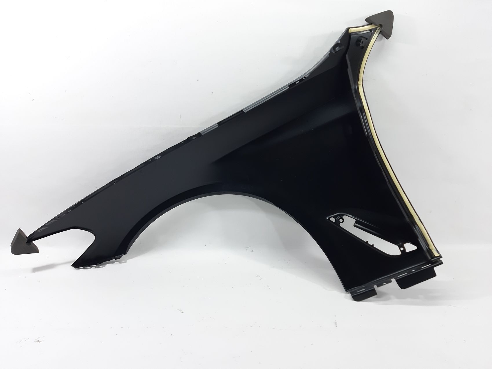 Крила Крило праве BMW 5 2017-2023 41007443688 BMW 5 5