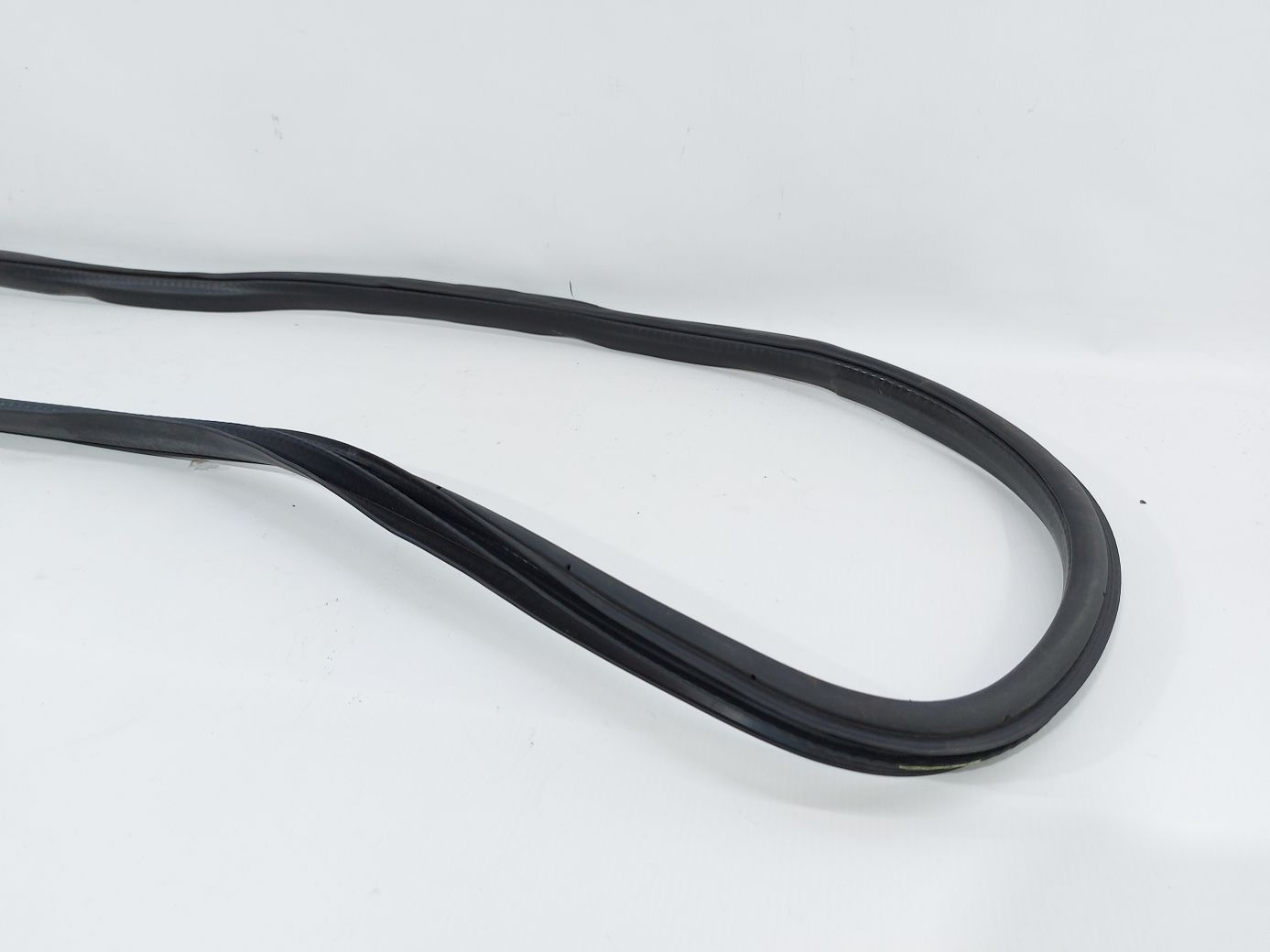 Compass Уплотнительная резинка проема двери передней правой Jeep Compass 2007-2017 5074642AJ Jeep Compass 2