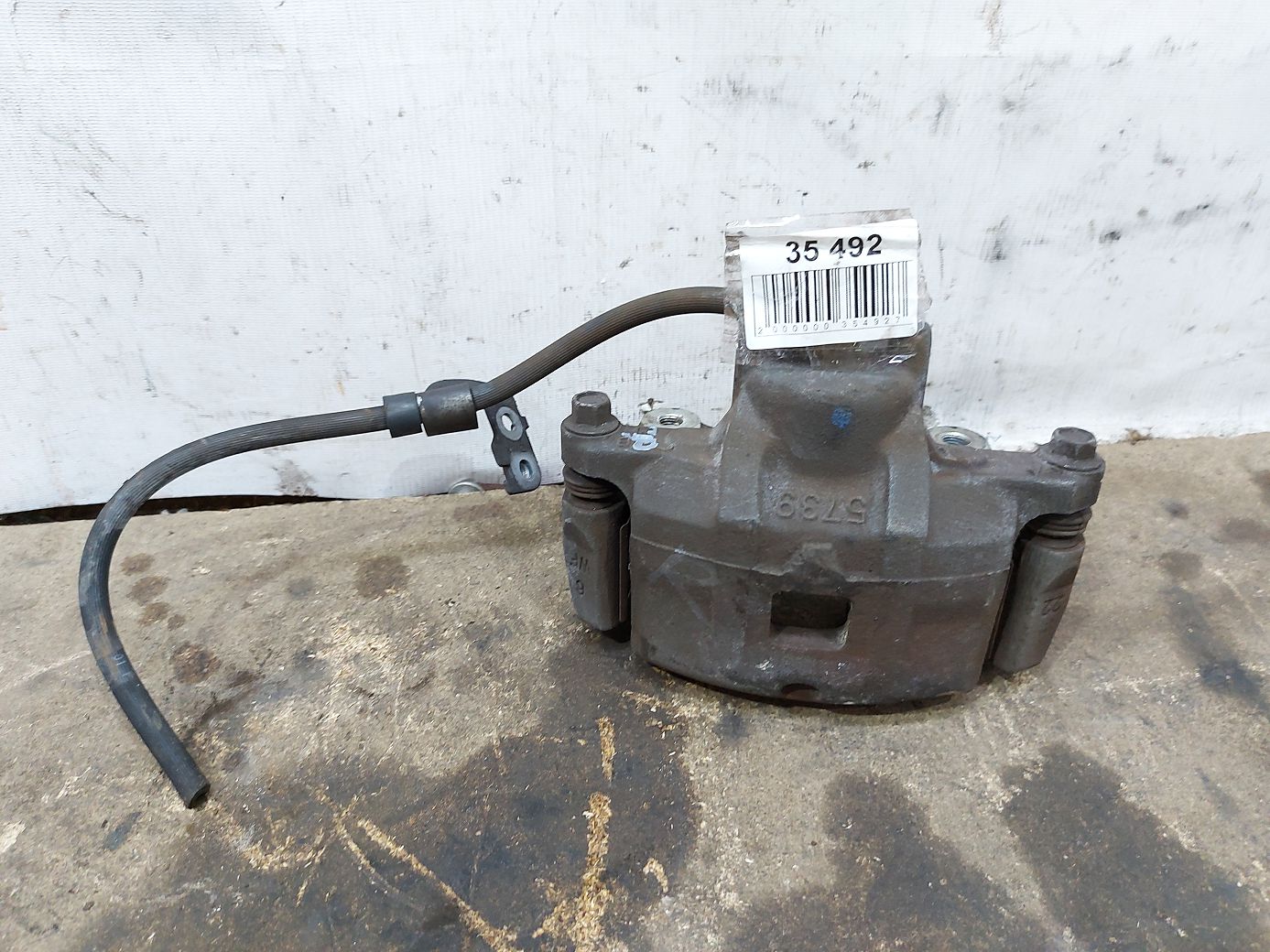 Patriot. Супорт гальмівний передній правий Jeep Patriot 2007-2018 5191238AA Jeep Patriot