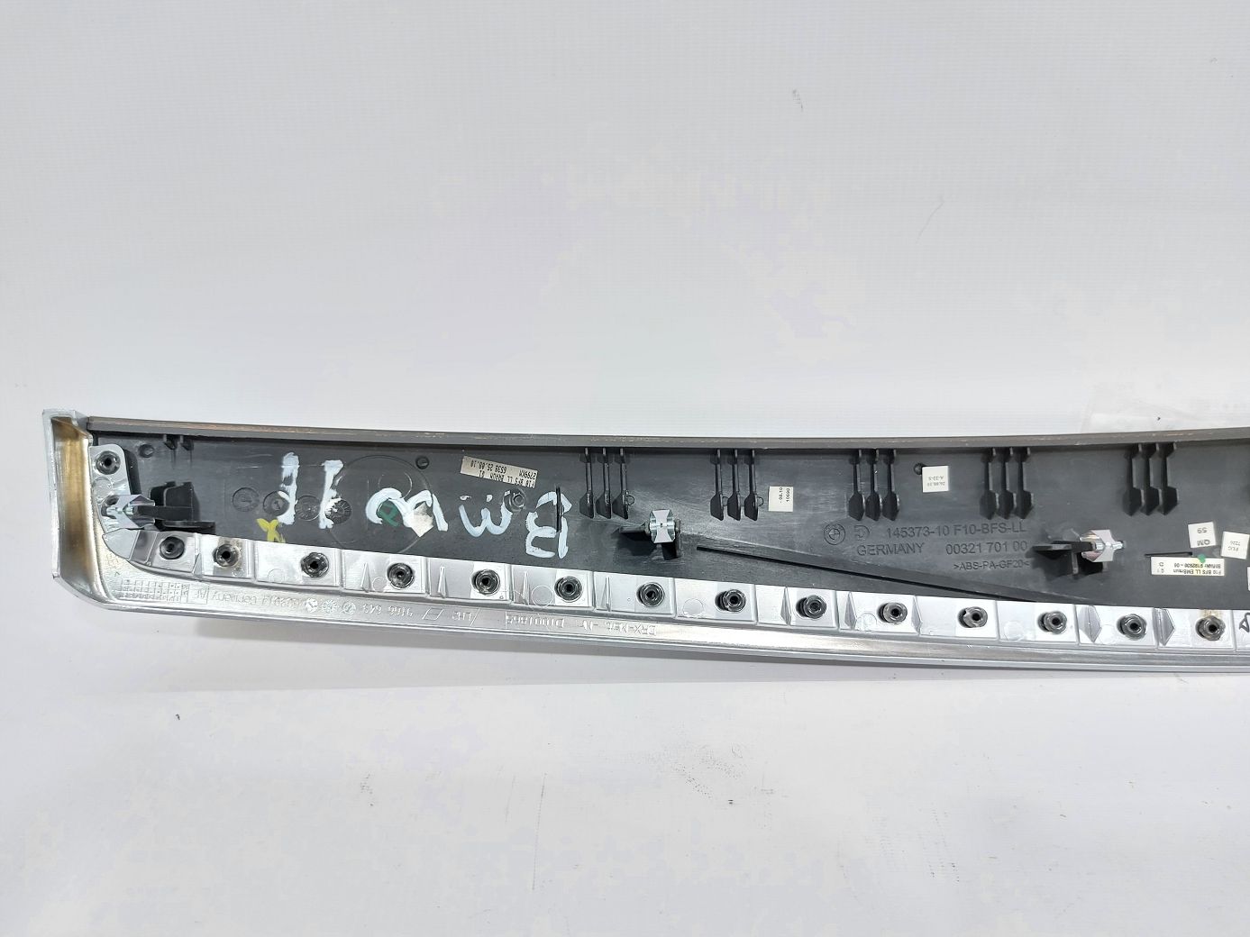 5 series Молдинг торпеди центральний правий BMW 5 series 2011-2014 51459192942 BMW 5 series 8 5 series Молдинг торпеди центральний правий BMW 5 series 2011-2014 51459192942 BMW 5 series 8