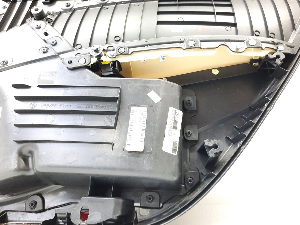 Passat s Карта дверей задньої лівої Volkswagen Passat S 2012-2018 561867211FOUR Volkswagen Passat S 7