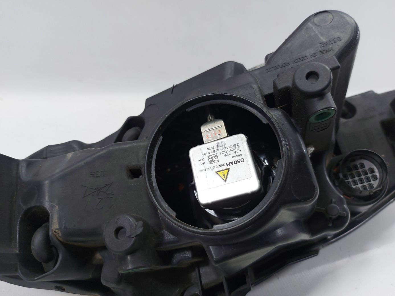 Товари з дефектами Фара передня права (розбита) Jaguar XF 2012-2015 C2Z31432 Jaguar XF 9