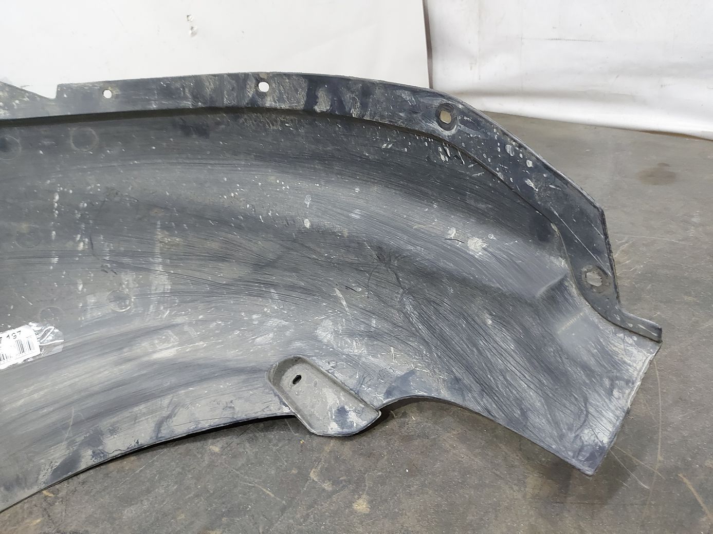 Equinox Подкрылок задний правый Chevrolet Equinox 2010-2017 23483774 Chevrolet Equinox 3