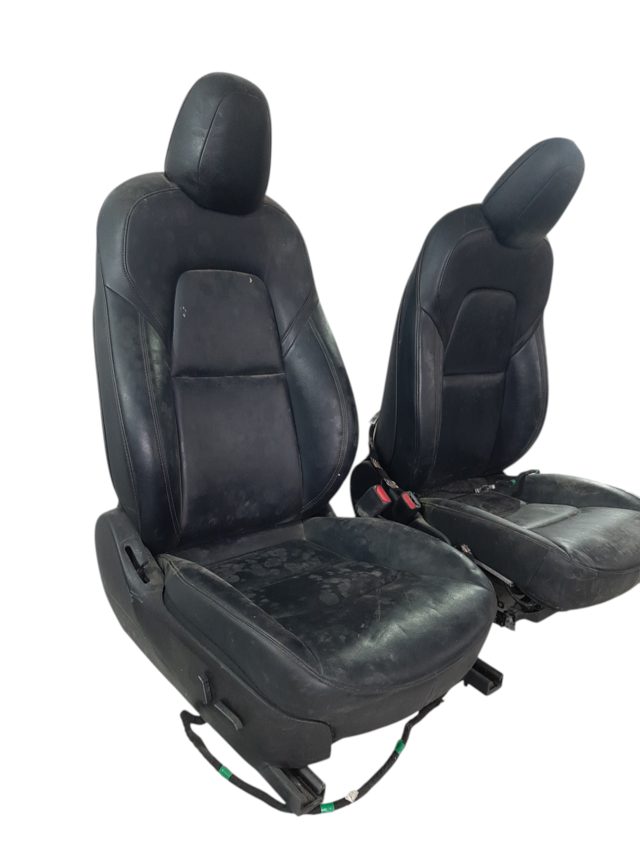 Model 3 Салон у зборі Tesla Model 3 2021-2023 765432201D Tesla Model 3 3