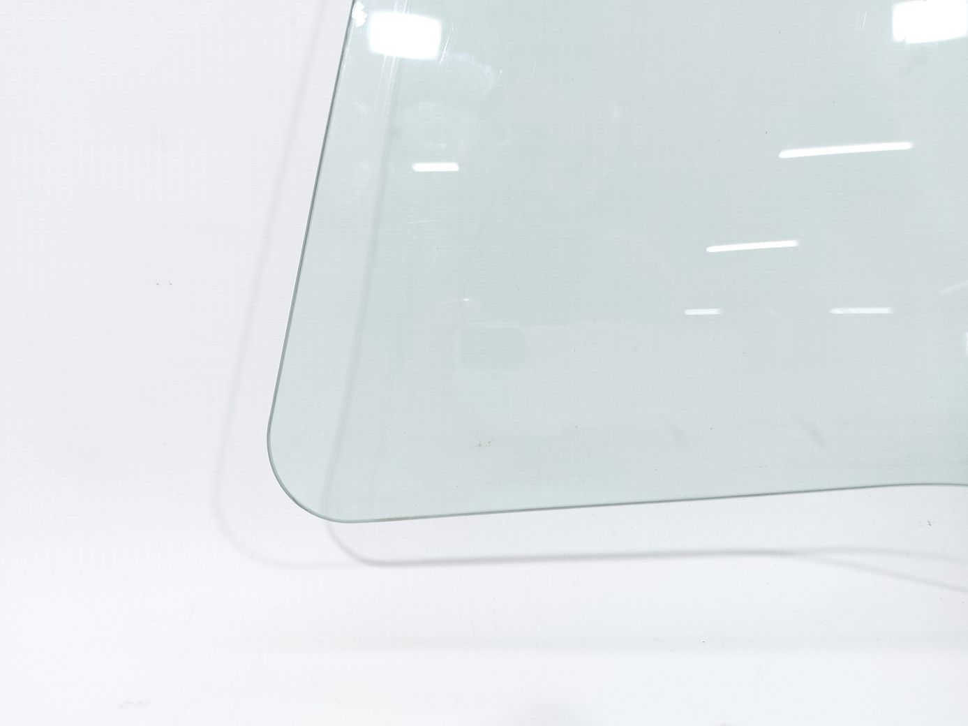 Fiesta Скло дверей передньої лівої Ford Fiesta 2011-2019 BE8Z5421411A Ford Fiesta 4