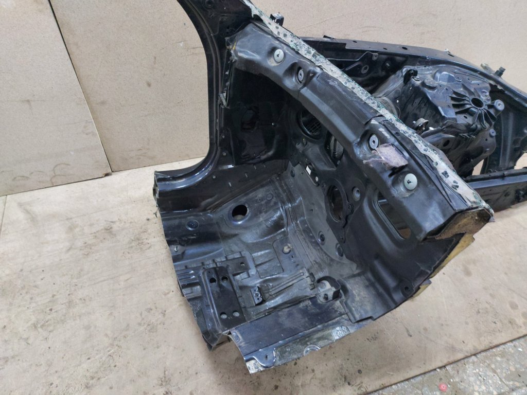 7 series Чверть передня ліва BMW 7 2012 41107204049 BMW 7 15