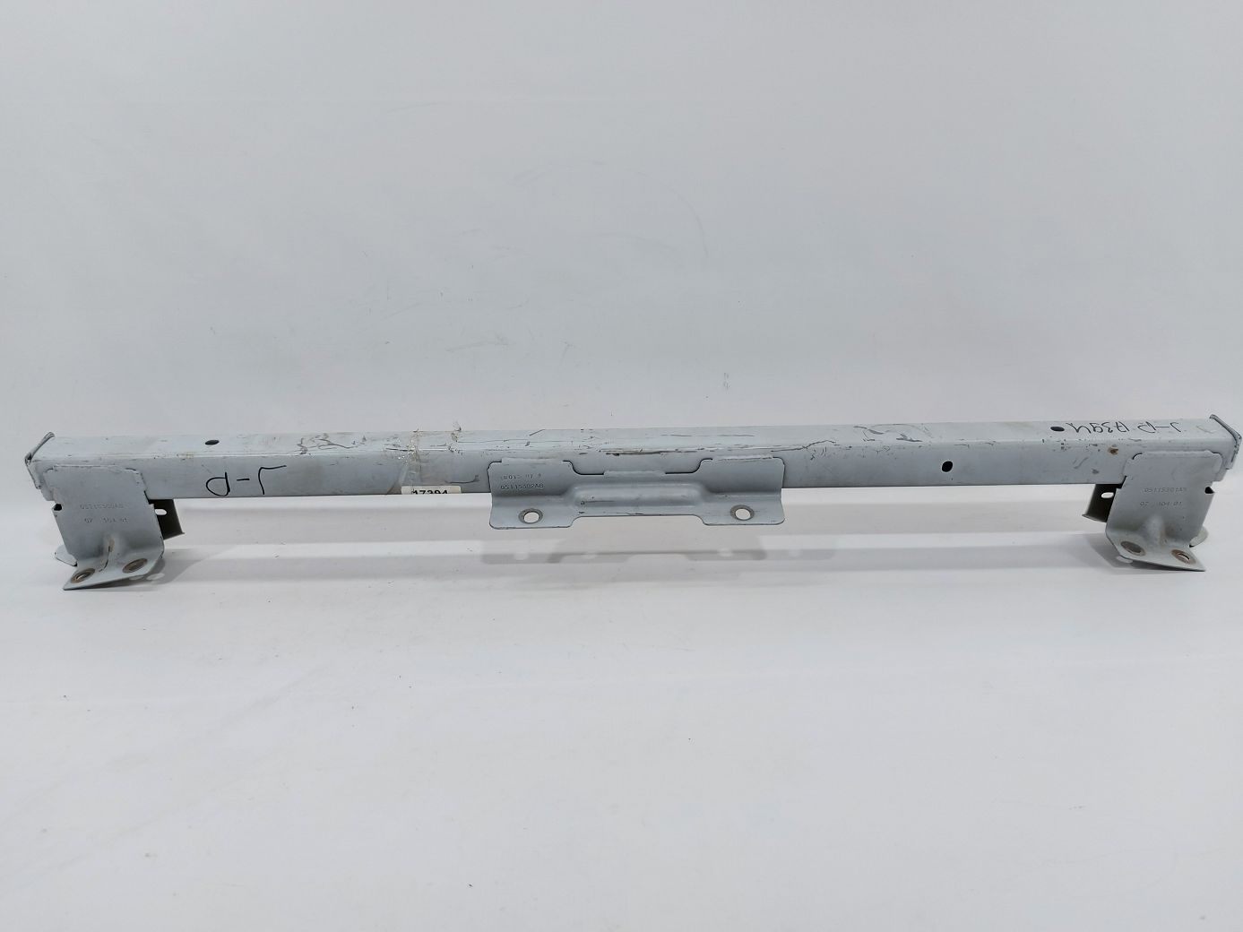 Patriot Распорка под задние сидения Jeep Patriot 2011-2017 5115657AB Jeep Patriot 12