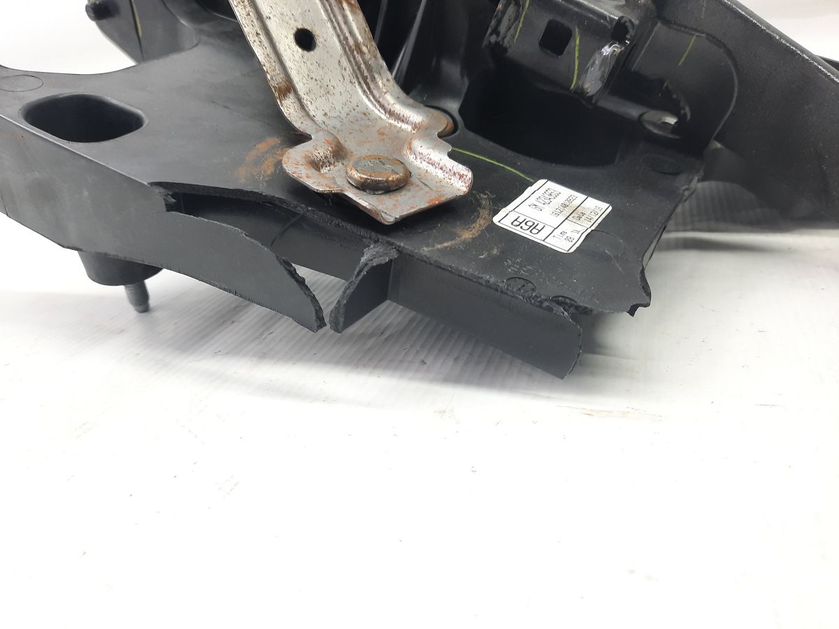 Trax Педаль гальма Chevrolet Trax 2017 84090726 Chevrolet Trax 5