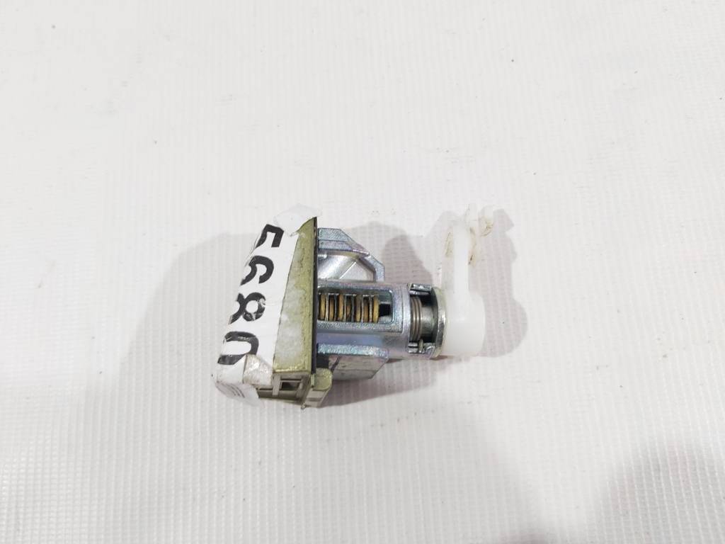 Soul Накладка вставки замка двері передньої лівої Kia Soul 2009-2014 826522K520 Kia Soul 2