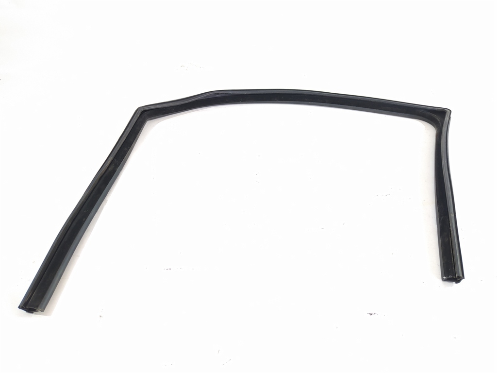 Compass Уплотнительная резинка стекла двери передней левой Jeep Compass 2007-2017 5074657AF Jeep Compass 7