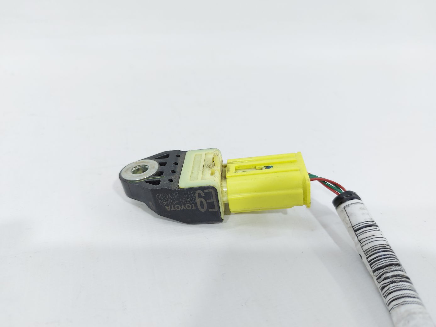 Camry Датчик удару Toyota Camry 2013-2017 8983106060 Toyota Camry 7 Camry Датчик удару Toyota Camry 2013-2017 8983106060 Toyota Camry 7