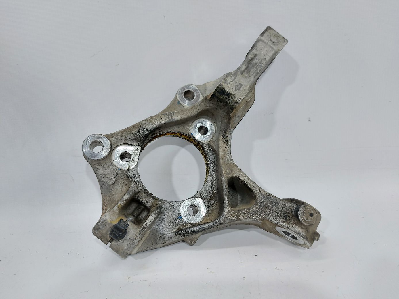 Volt Поворотний кулак правий Chevrolet Volt 2011-2015 23118286 Chevrolet Volt 2