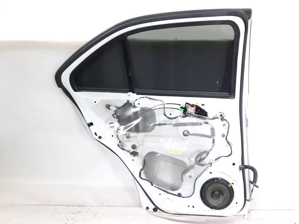 Kizashi Двері задні ліві голі Suzuki Kizashi 2009-2019 6800457820000 Suzuki Kizashi 4