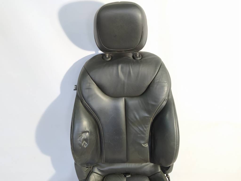 Dart Сидение переднее правое Dodge Dart 2013 68083599AA Dodge Dart 8