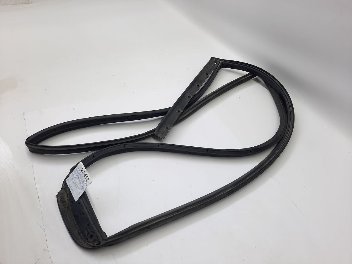 Forte Ущільнювальна гумка дверей задніх лівих Kia Forte 2014-2016 83130A7000 Kia Forte 4