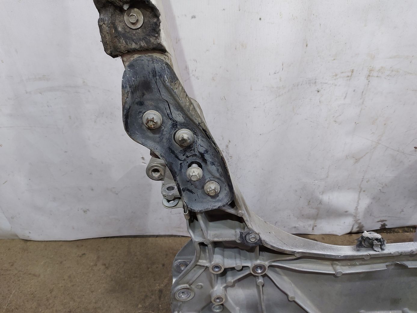 Dart Підрамник передньої підвіски Dodge Dart 2013-2019 68080592AE Dodge Dart 17