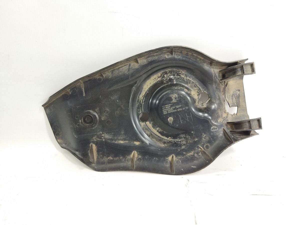 Товары с дефектами Защита рычага заднего левого (пластик) дефект Tesla Model 3 2020-2024 111130200B Tesla Model 3 4