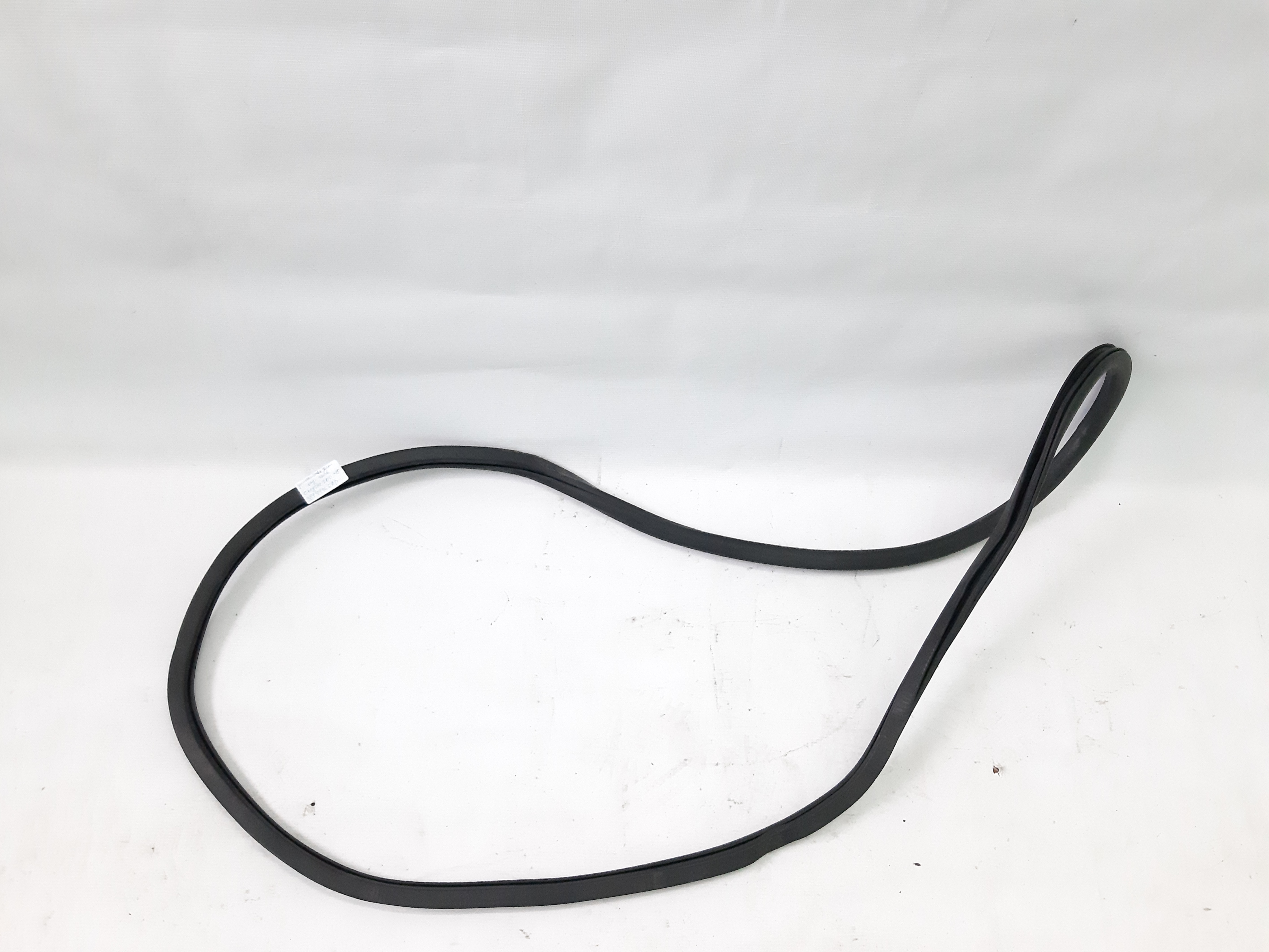 200s. Ущільнювач двері задній правий Chrysler 200 S 2015 38144966AD Chrysler 200 S