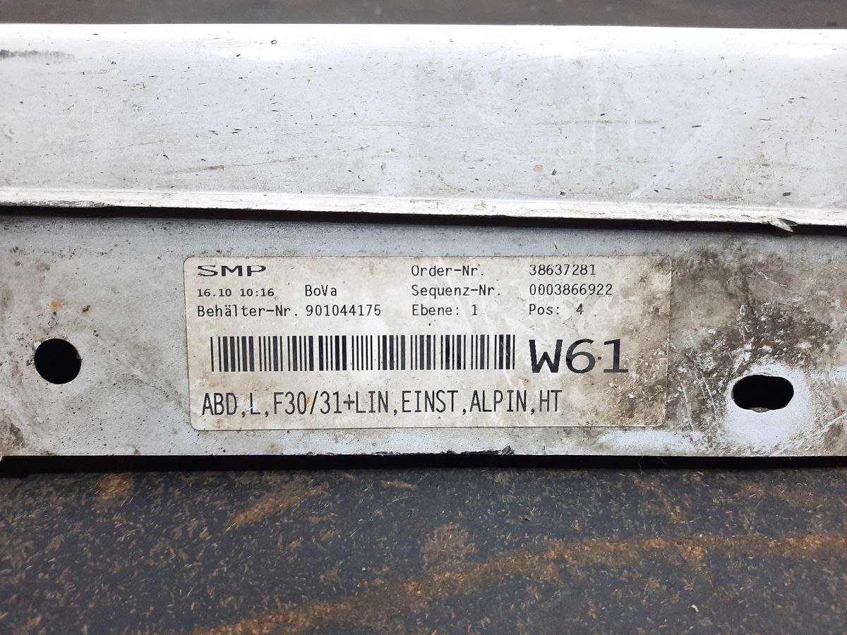 328i xdrive Поріг лівий (пластик) BMW 328i xDrive 2013-2016 51777312751 BMW 328i xDrive 6