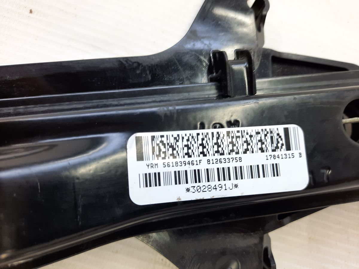 Passat s Склопідйомник дверей задньої лівої Volkswagen Passat S 2012-2020 561839461F Volkswagen Passat S 12