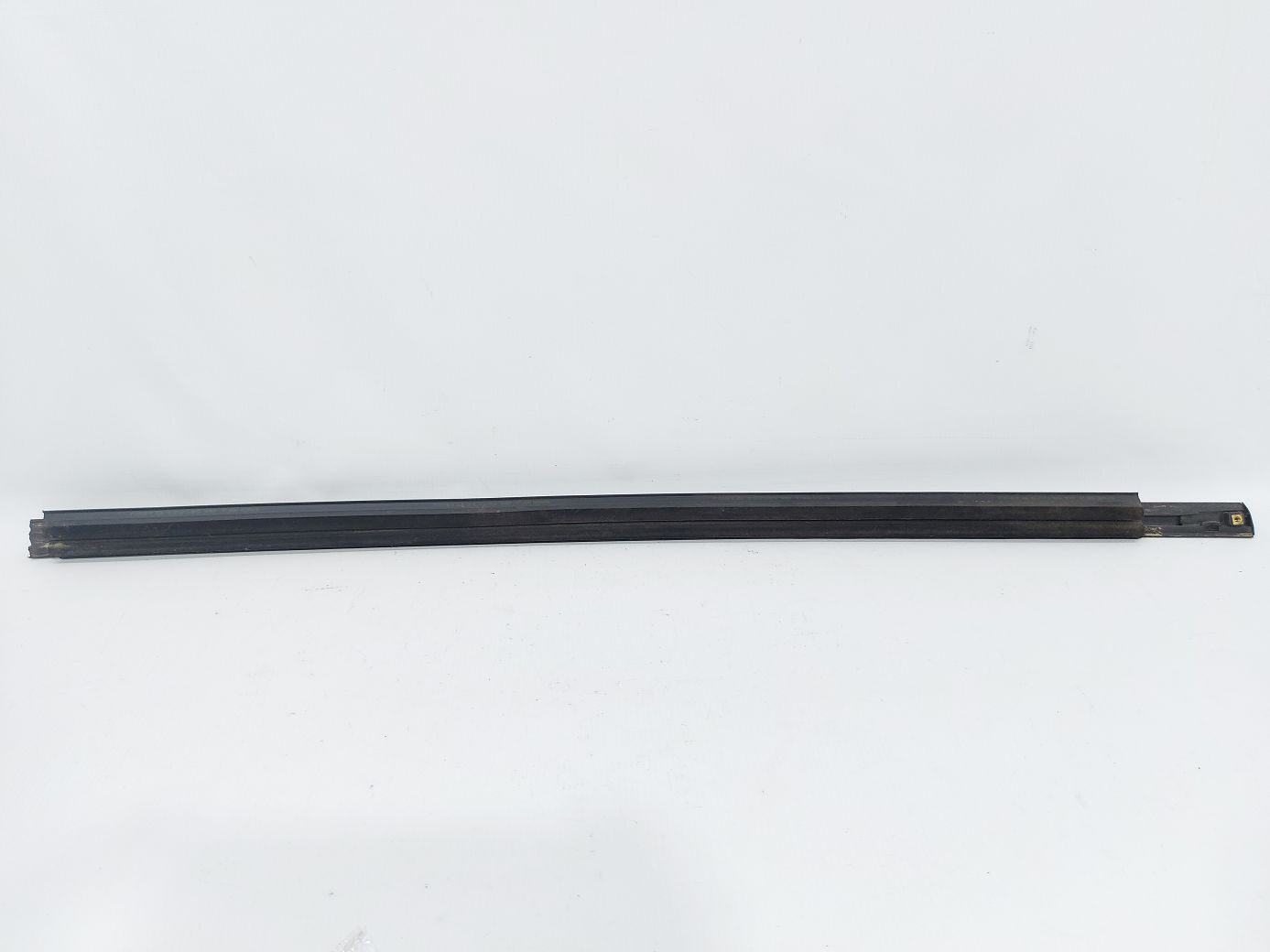 Equinox Ущільнювальна гумка скла передньої лівої двері внутрішня Chevrolet Equinox 2010-2017 20920172 Chevrolet Equinox 4