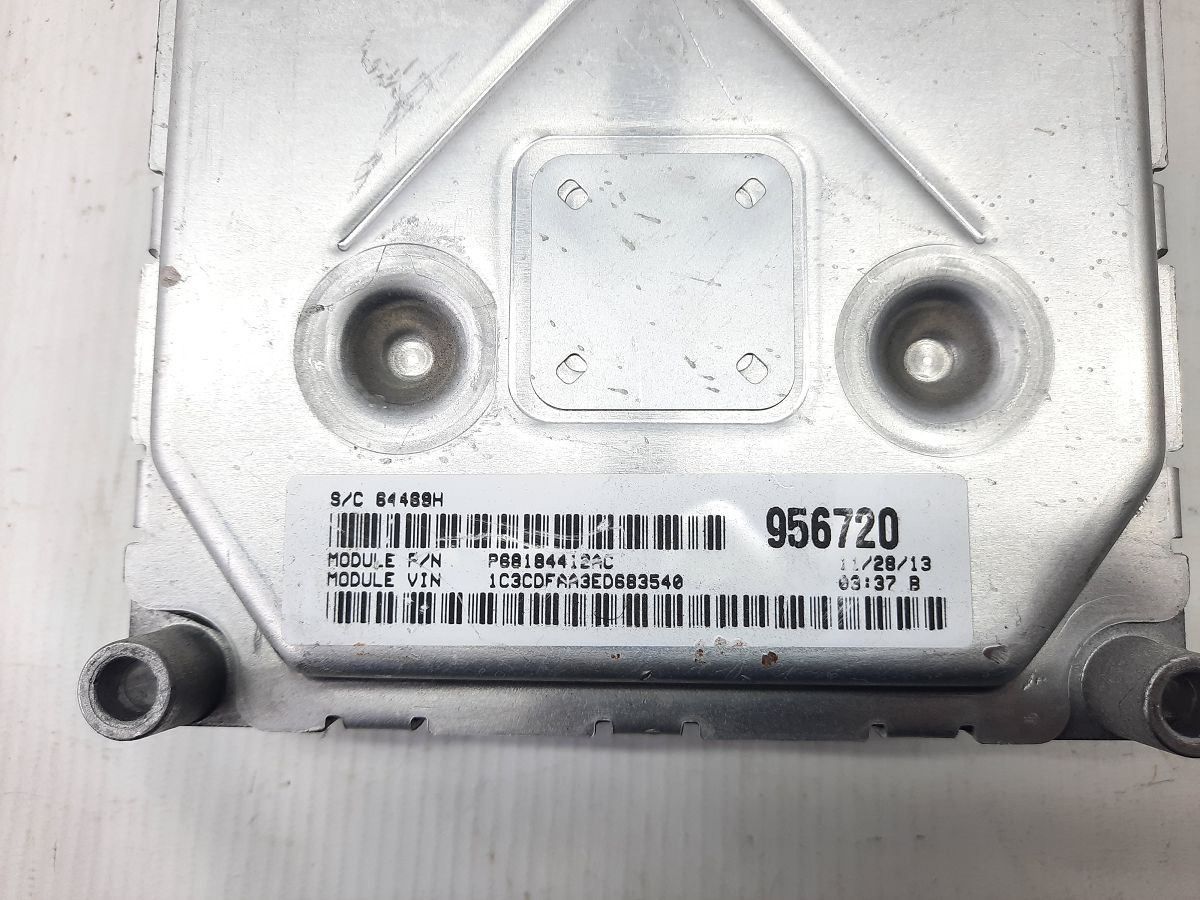 Dart Блок управления ЭБУ Dodge Dart 2014 05150780AC Dodge Dart 4 Dart Блок управления ЭБУ Dodge Dart 2014 05150780AC Dodge Dart 4