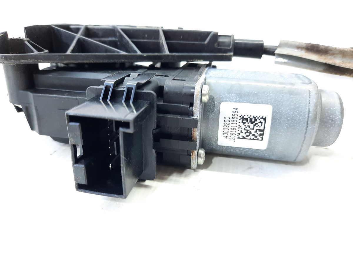 Passat s Склопідйомник дверей задньої лівої Volkswagen Passat S 2012-2020 561839461F Volkswagen Passat S 10