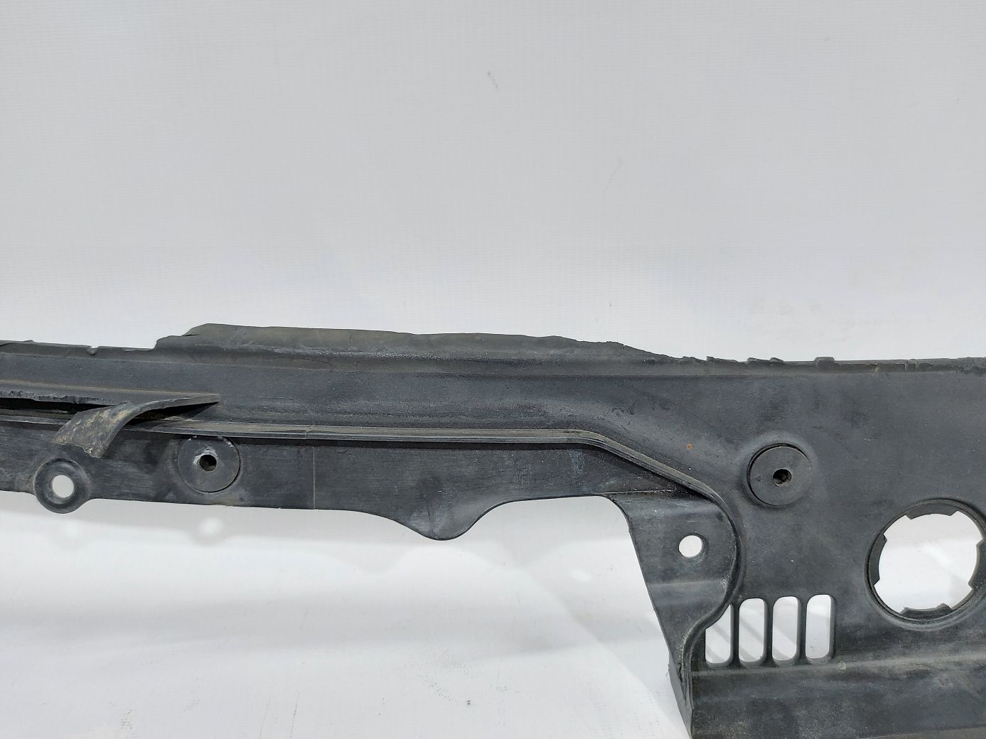 5 series Водосток под лобовое стекло BMW 5 series 2011-2016 51717203124 BMW 5 series 4