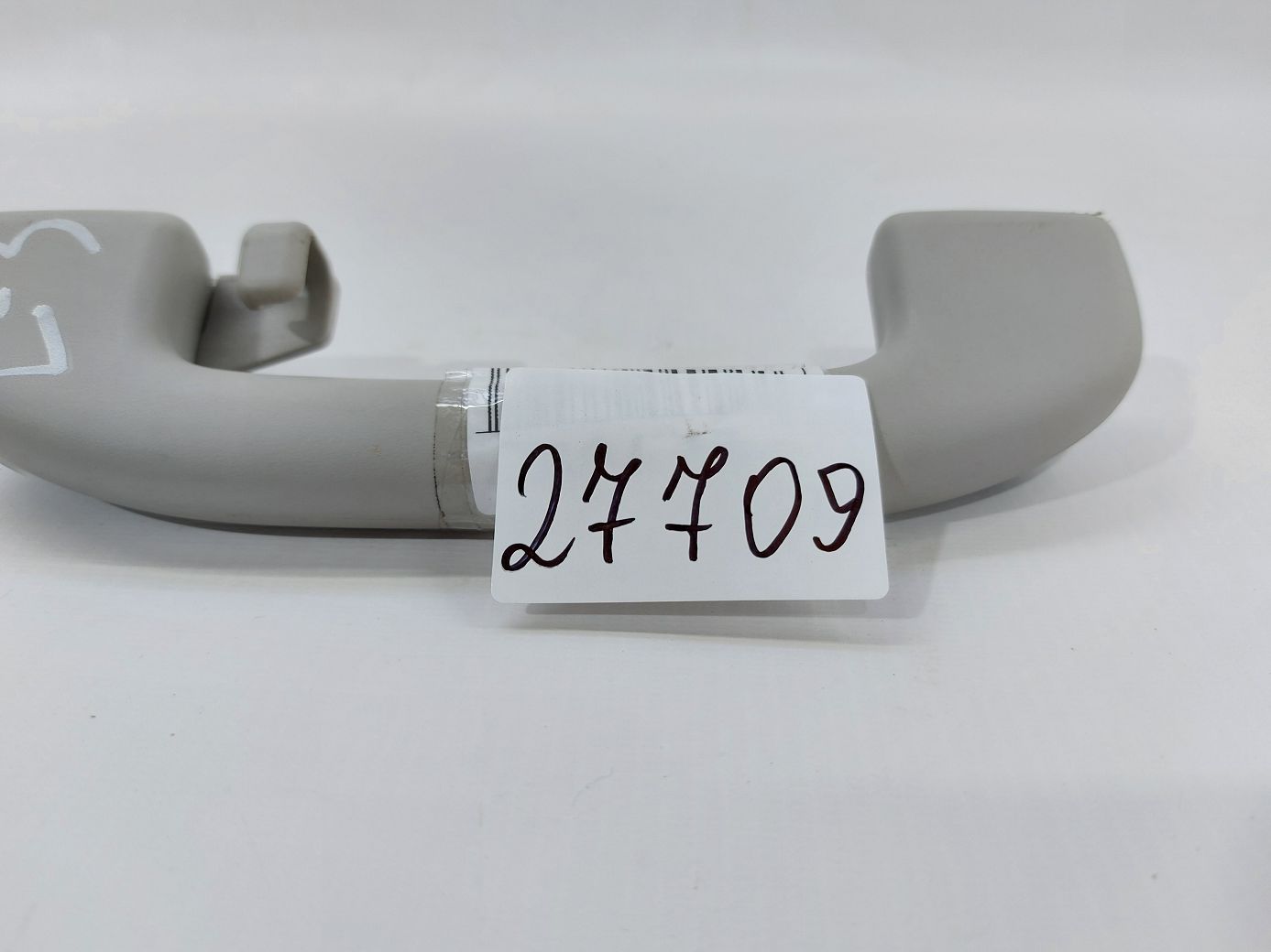 Sentra Ручка стелі Nissan Sentra 2013-2019 739403SR0A Nissan Sentra 12