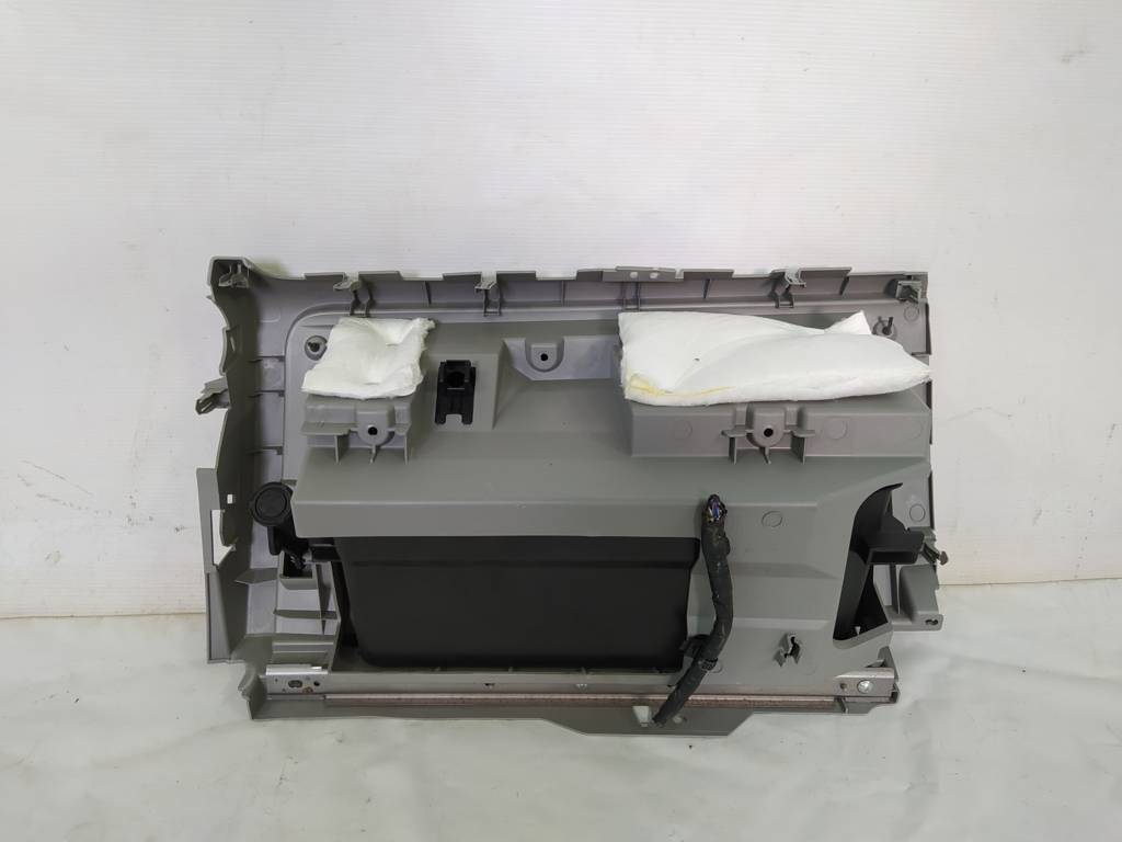 Forester Бардачок Subaru Forester 2013-2018 66121FJ040VH Subaru Forester 6