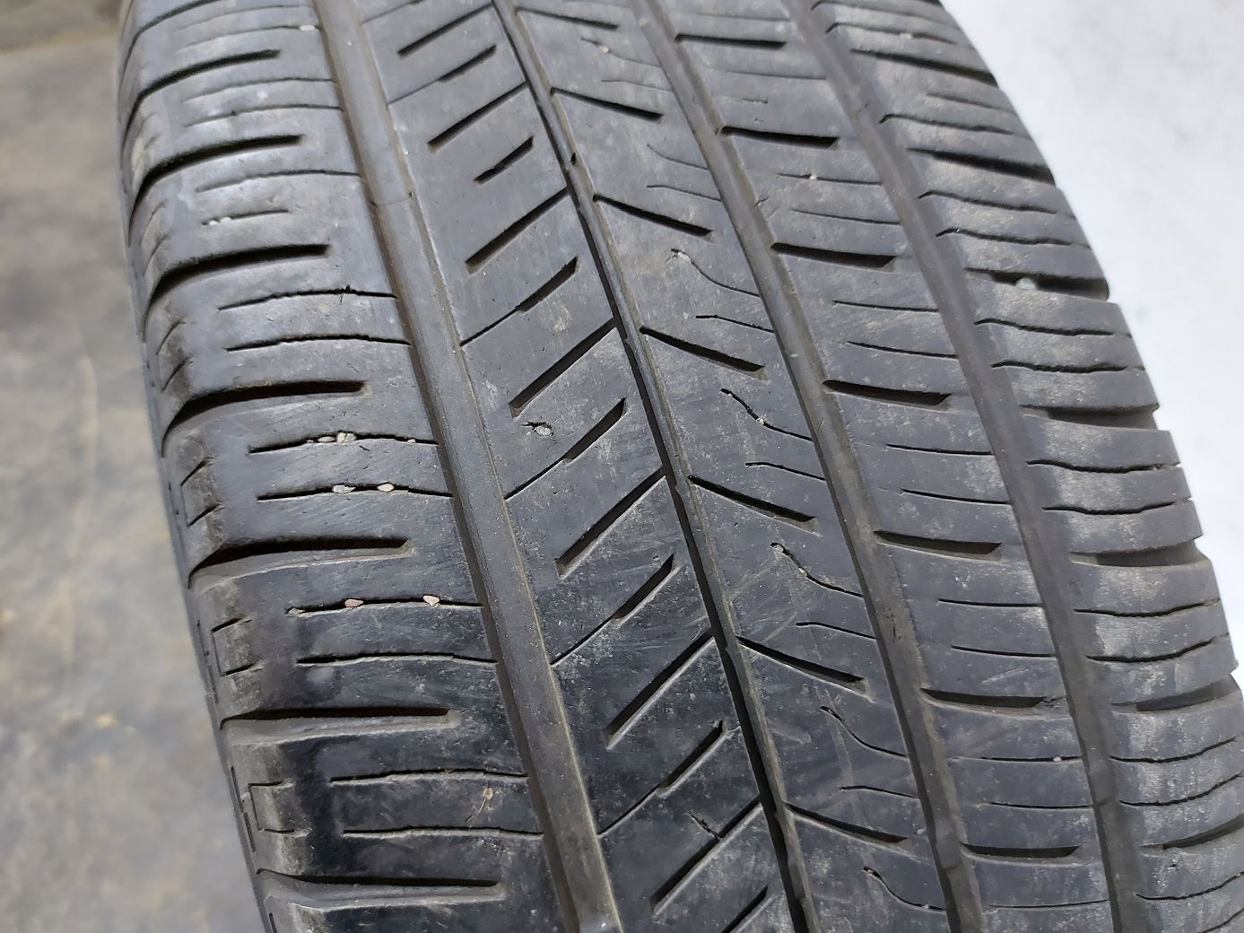  Гума Yokohama GTX 235/60R17 9