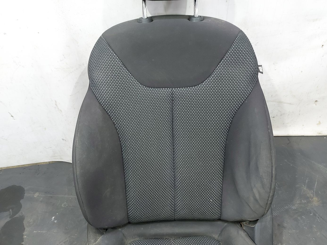 Dart Сидение водителя Dodge Dart 2014-2016 5LJ17DX9AB Dodge Dart 3