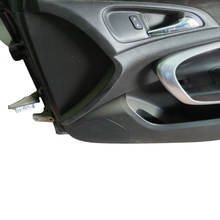 Regal Двері передні праві в зборі Buick Regal 2011-2017 20987624 Buick Regal 2