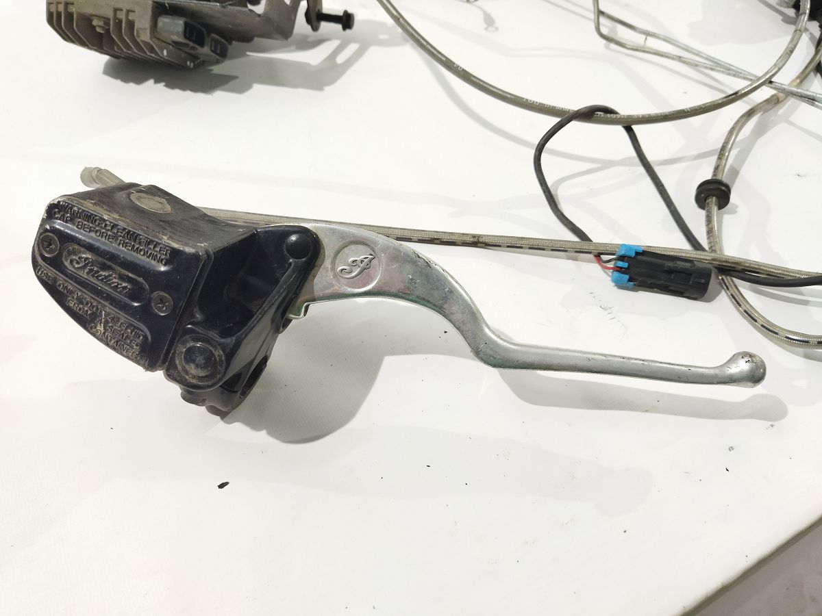 Scout bobber Тормозна система INDIAN SCOUT BOBBER 2018 2205610 INDIAN SCOUT BOBBER 3